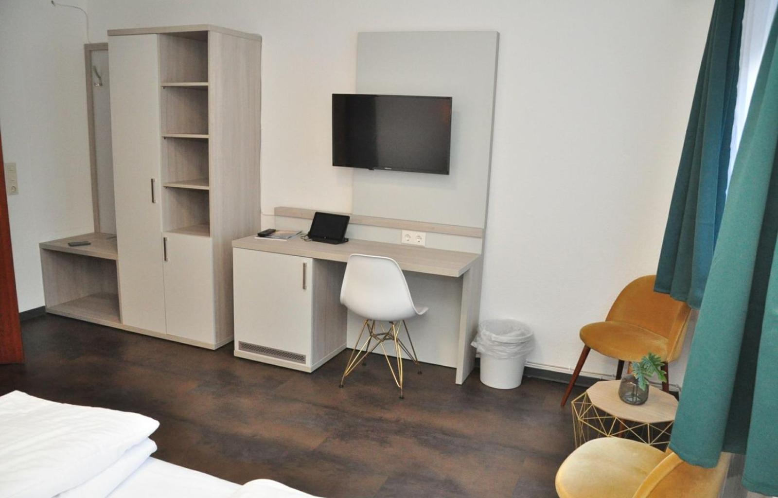 Hotel Am Martinsberg Andernach Exteriör bild