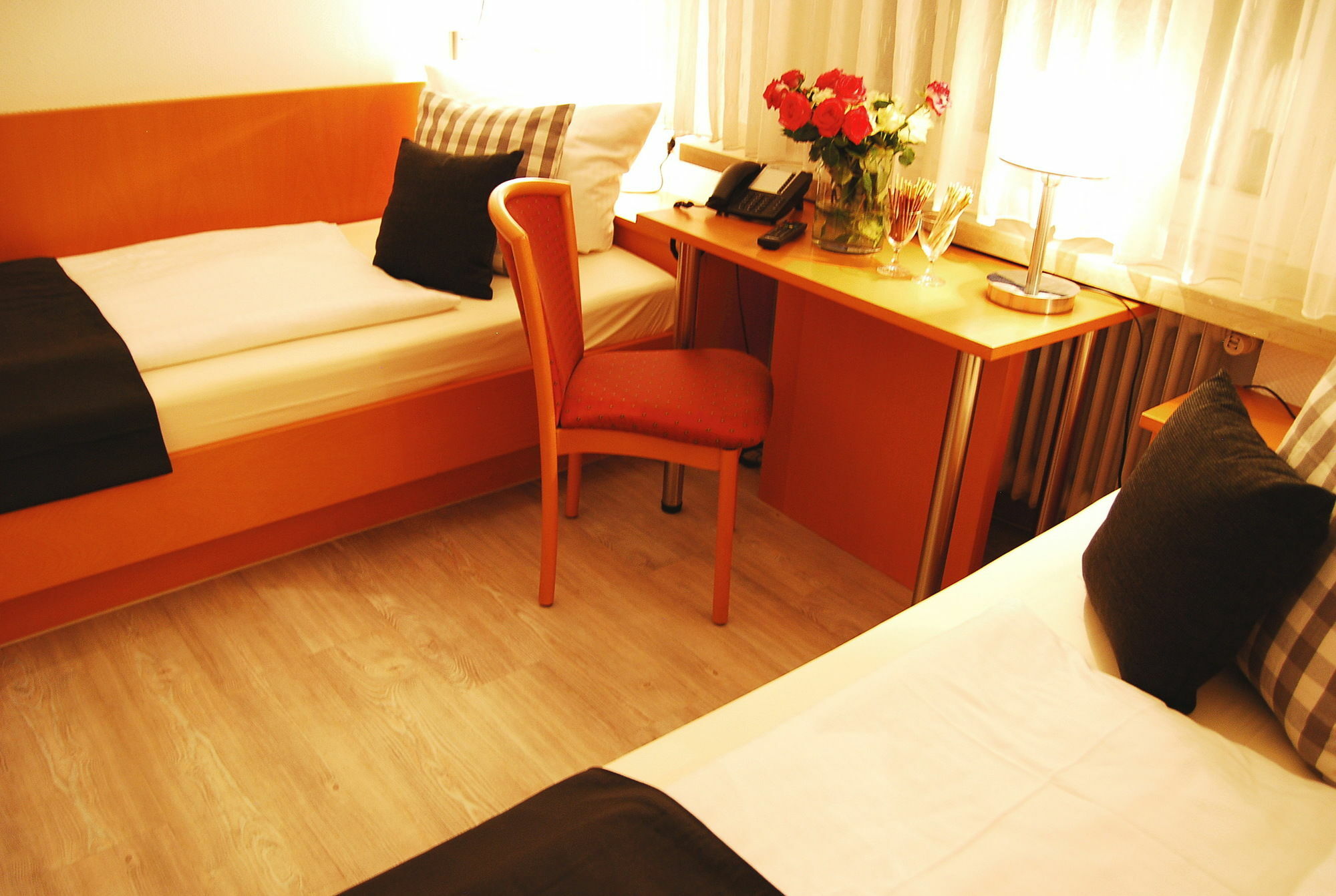 Hotel Am Martinsberg Andernach Exteriör bild
