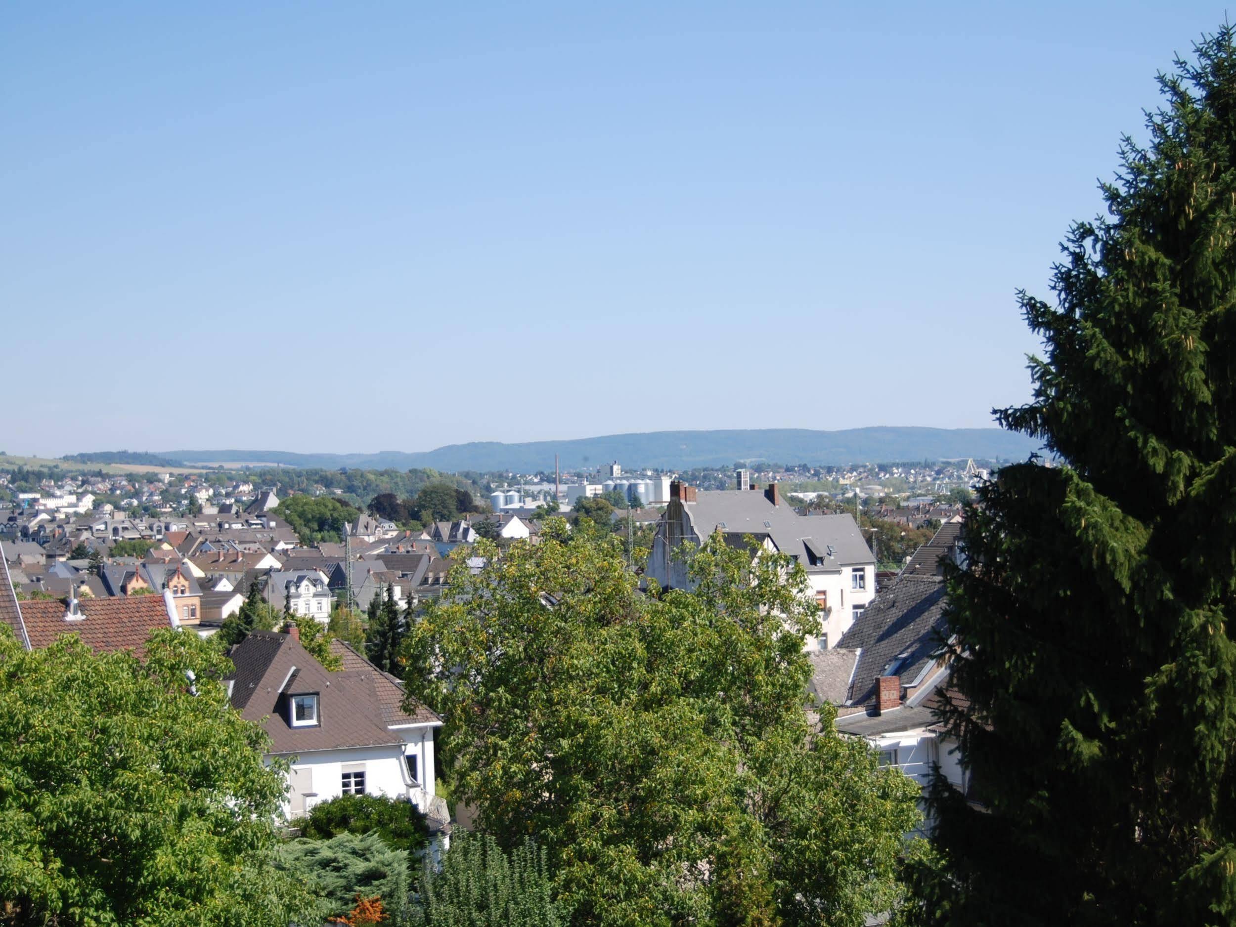 Hotel Am Martinsberg Andernach Exteriör bild