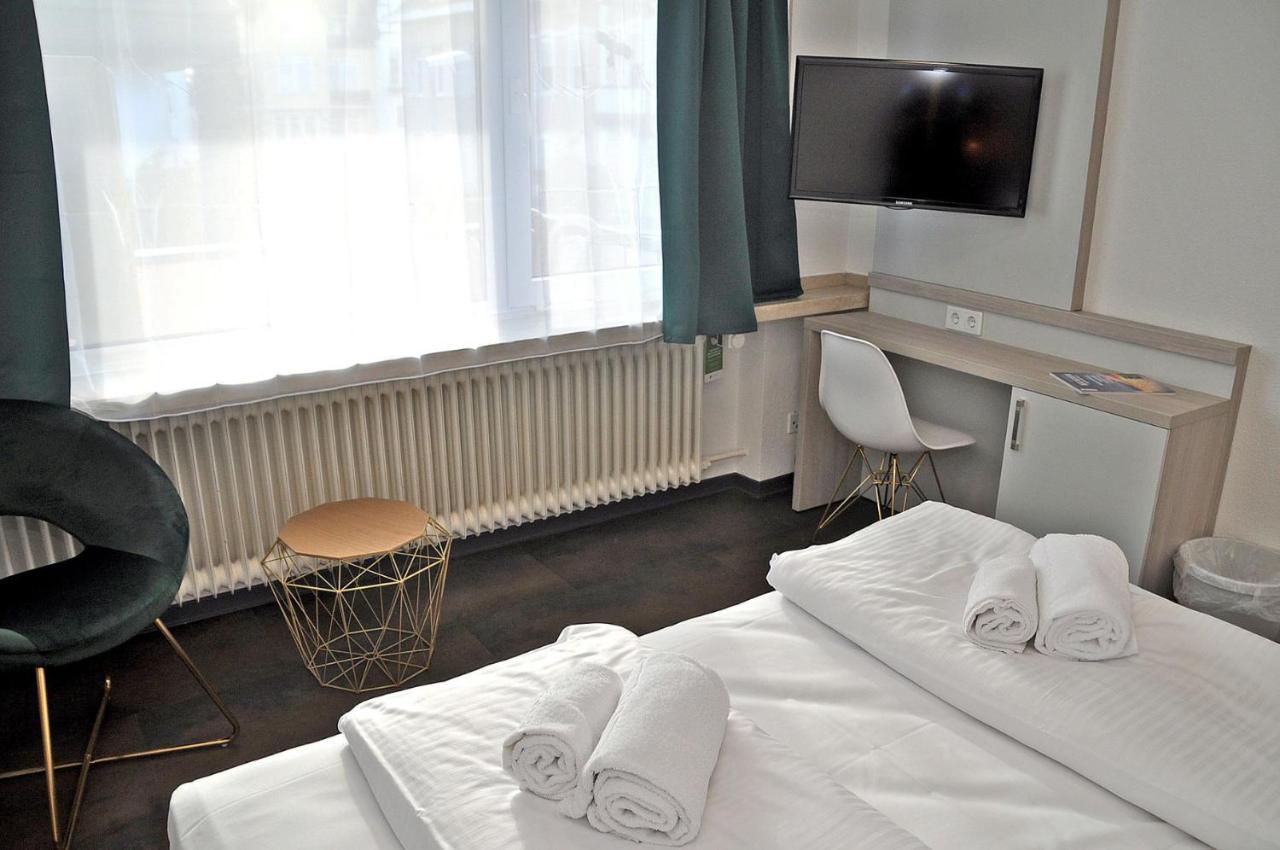 Hotel Am Martinsberg Andernach Exteriör bild
