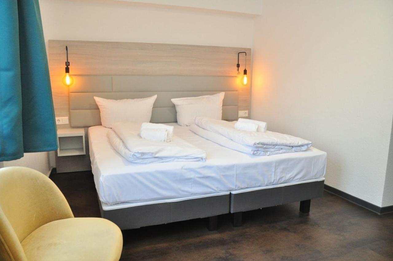 Hotel Am Martinsberg Andernach Exteriör bild